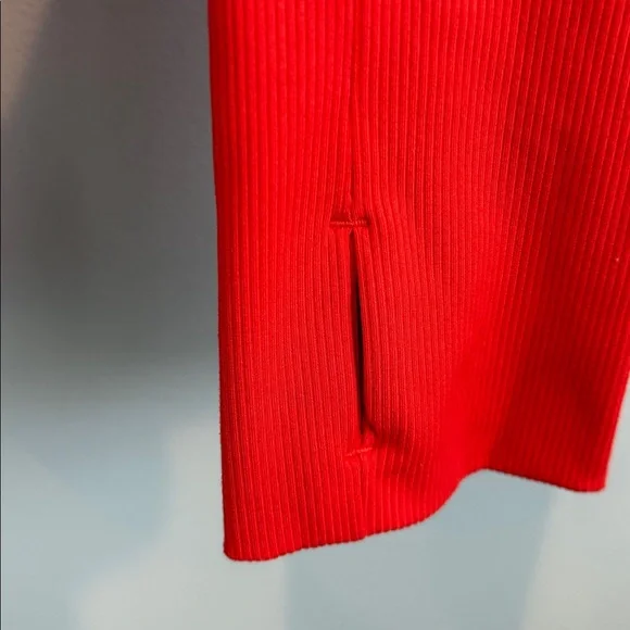 Nike Men’s Running Red and Black Kenya Top - Picture 5 of 6